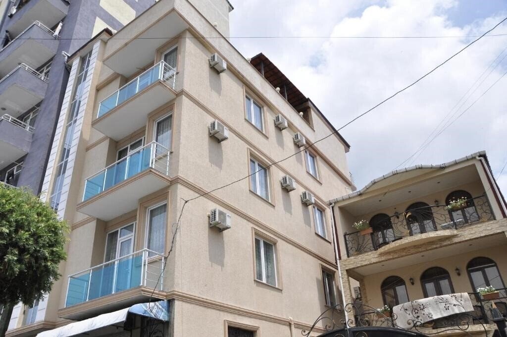 Отель Vax Hotel 3*