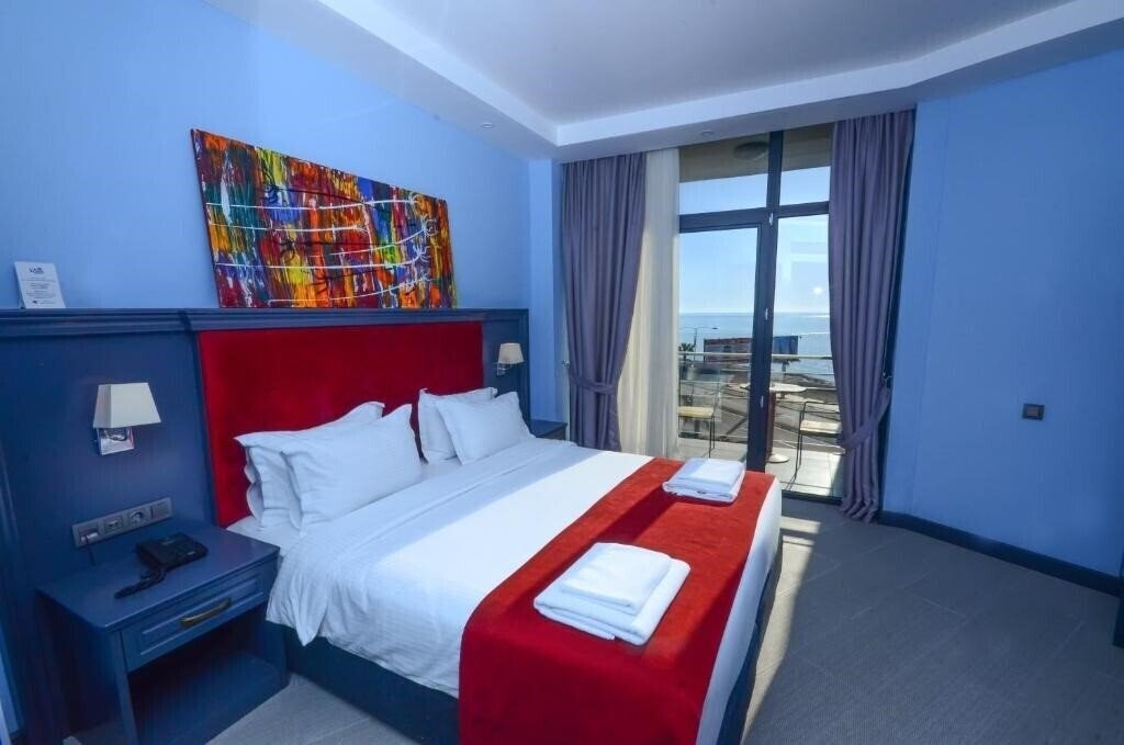 Отель Palm Hotel 4*