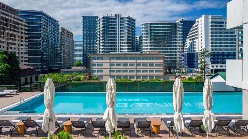 Изображение Steps Batumi Hotel & Suites 4*