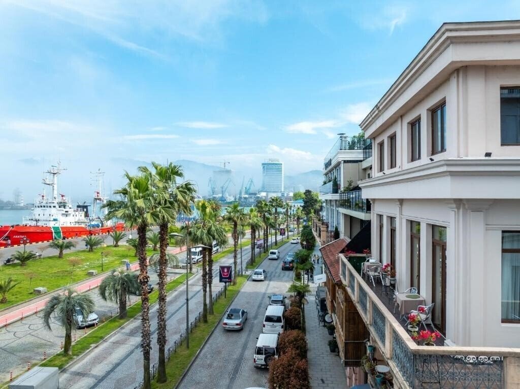 Отель Acord Hotel & Balcony 4*