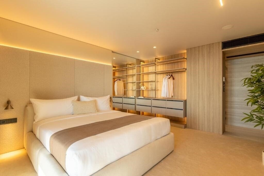 Фотография Opus Batumi 4*