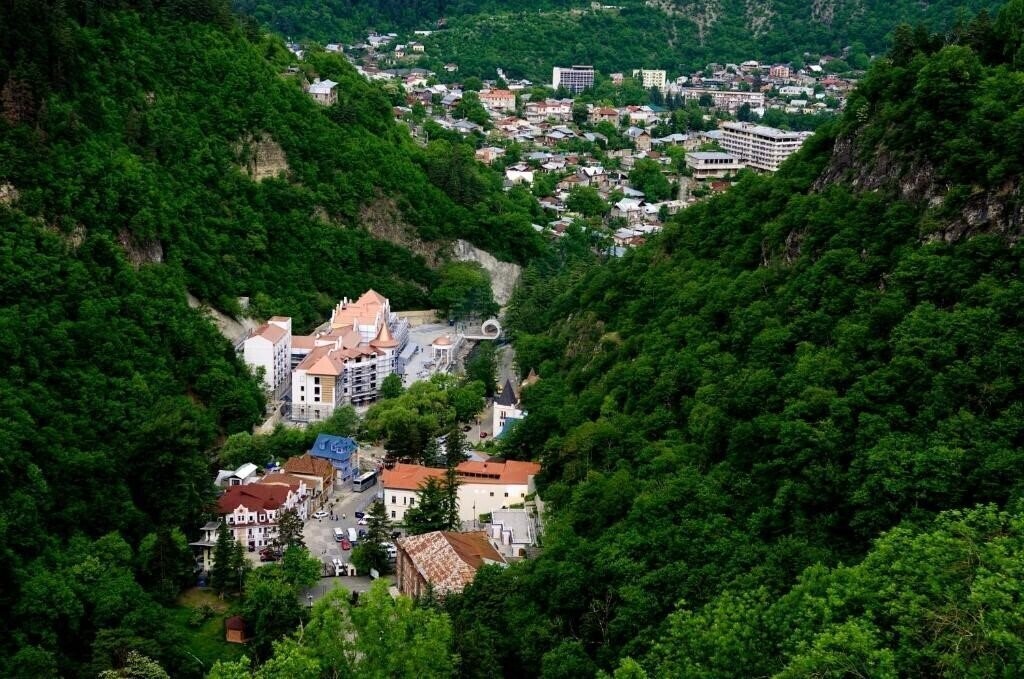 Фото Borjomi Classic Hotel 3*