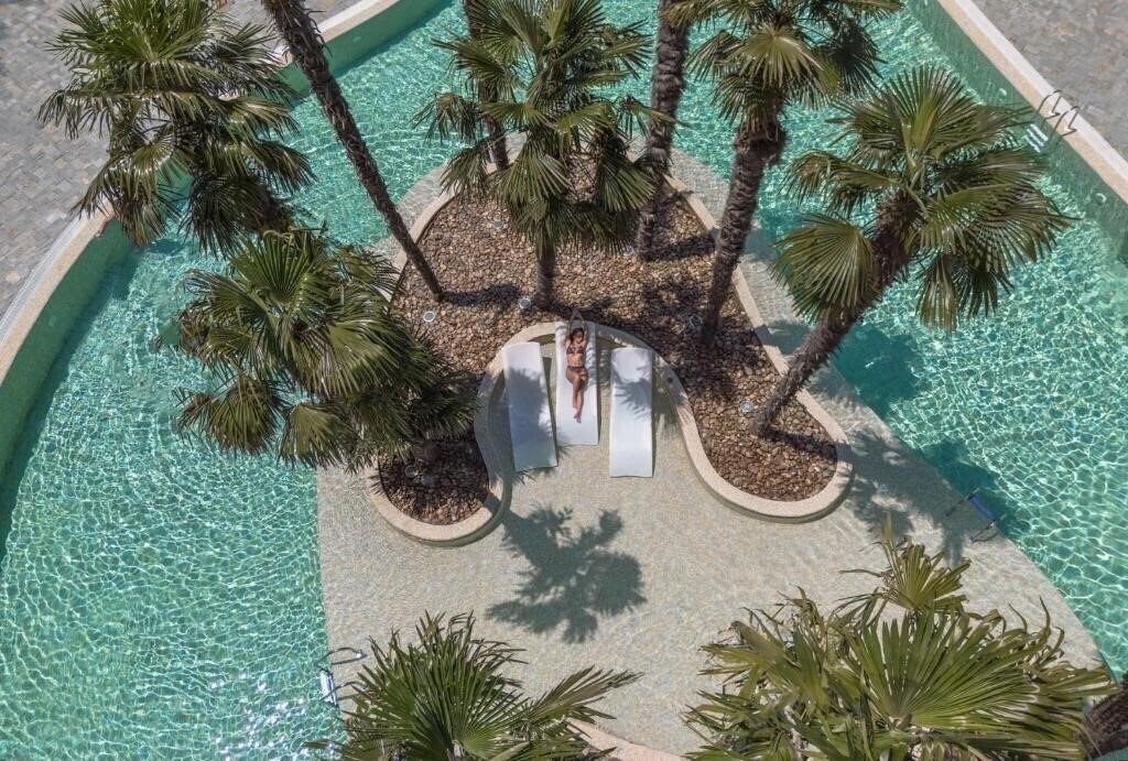 Отель Dreamland Oasis in Chakvi 4*