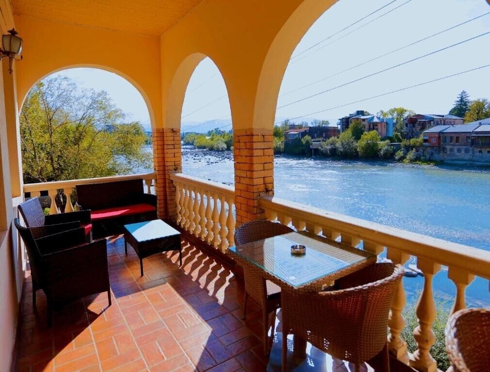 Отель Sanapiro Hotel Kutaisi 3*