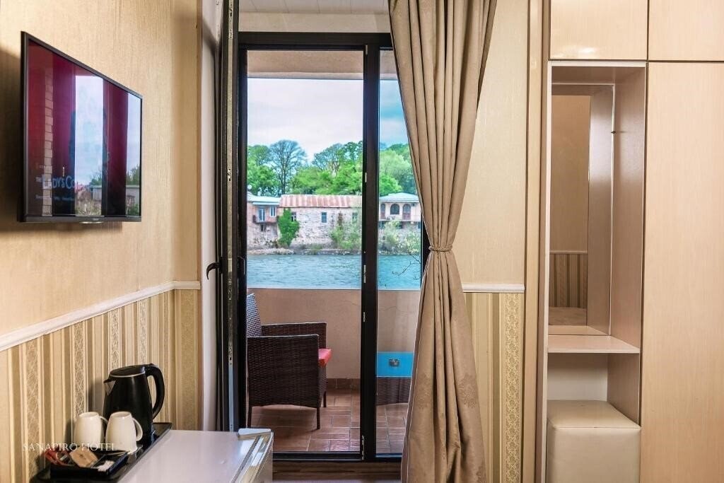Изображение Sanapiro Hotel Kutaisi 3*