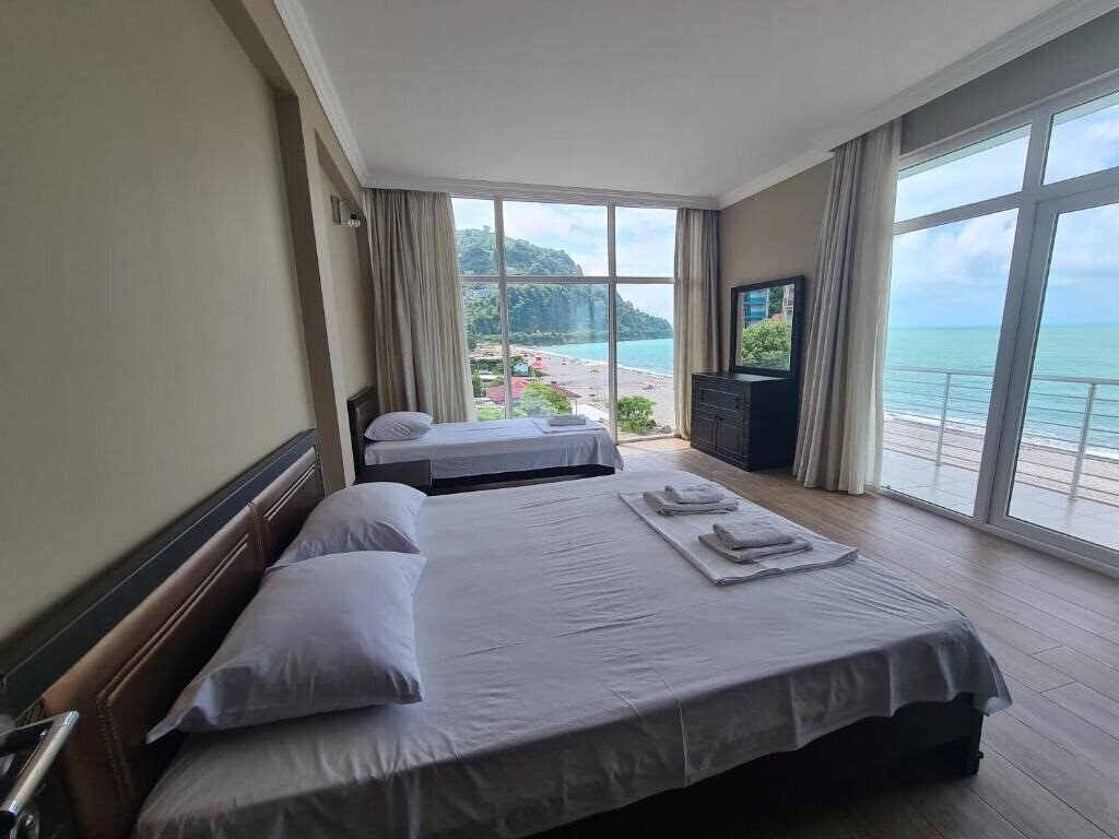 Картинка Black Sea 3*