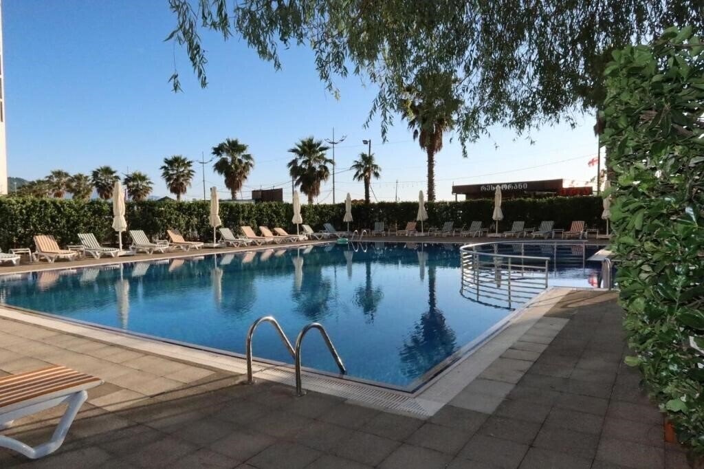 Отель Era Palace Kvariati 4*