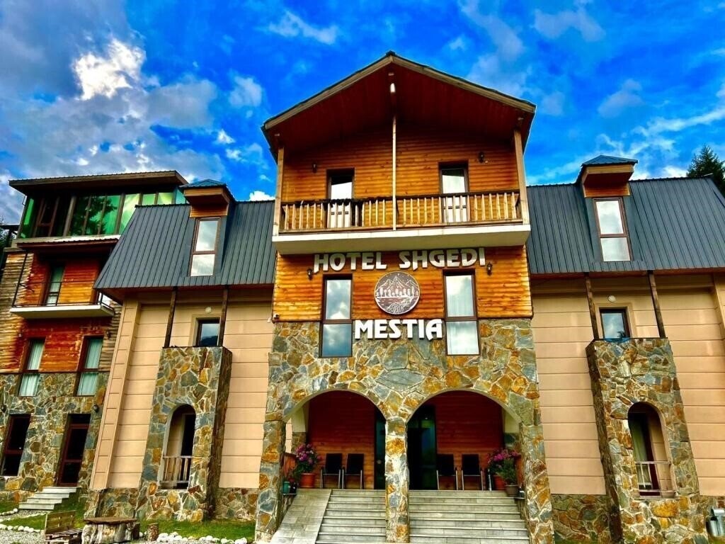 Фотография Hotel Shgedi Mestia 4*