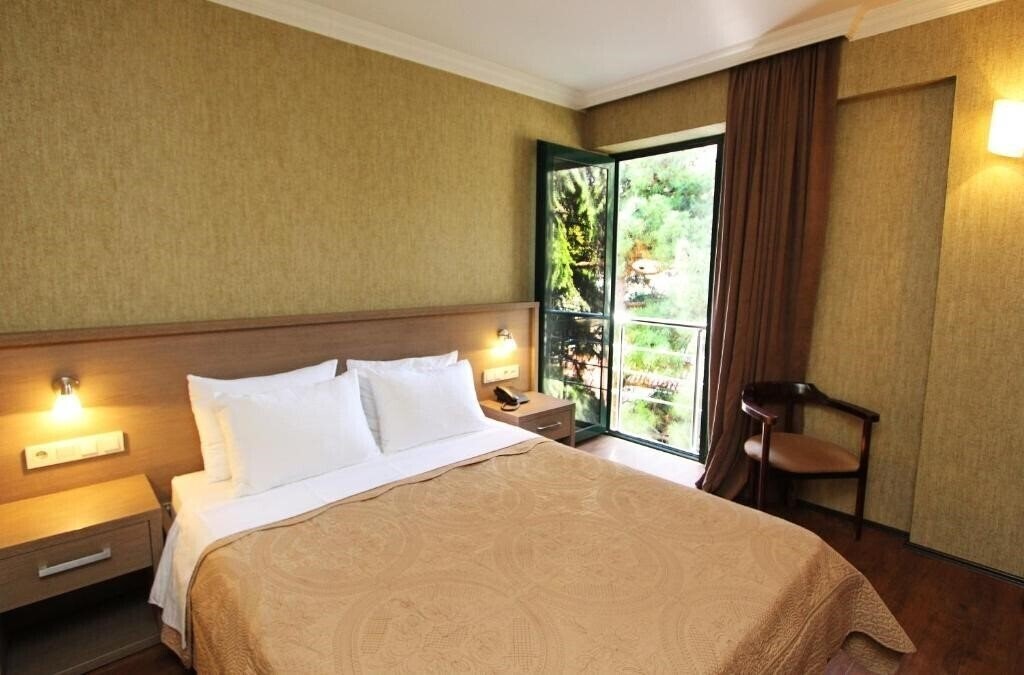 Изображение Batesta 3*