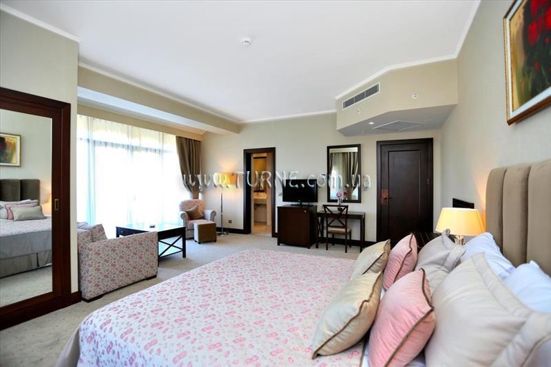 Отель Тифлис Палас 4*