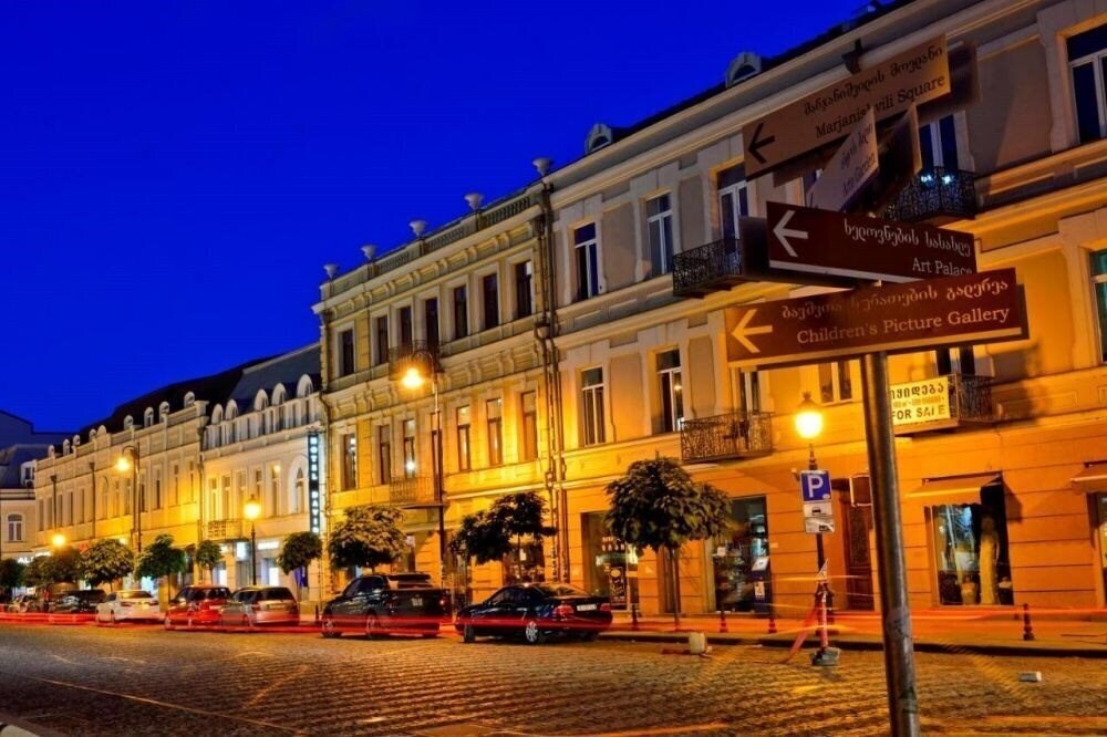 Изображение David King 4*