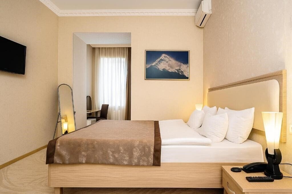 Фотография Rustaveli Palace 4*
