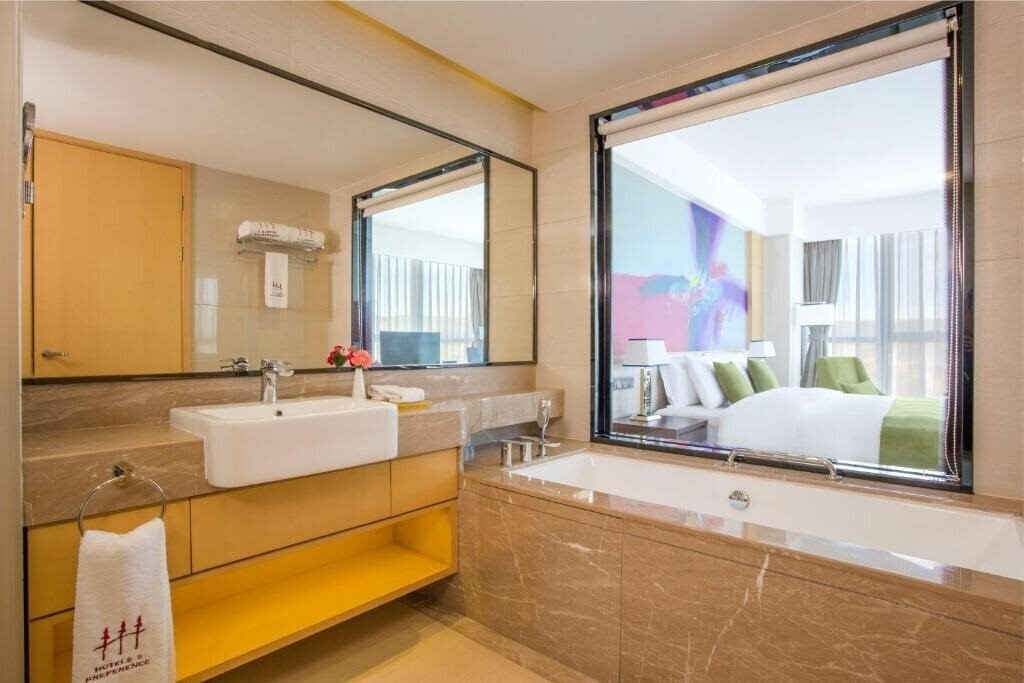 Фотография Hotels & Preference Hualing Tbilisi 5*