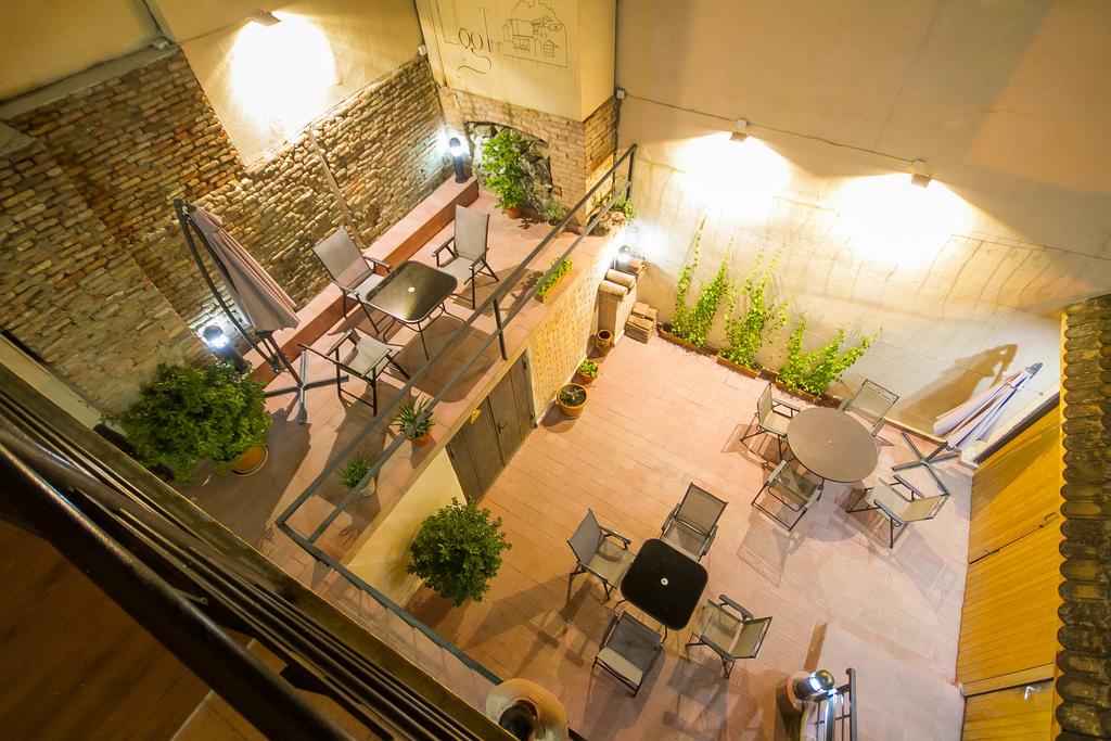 Отель Log Inn 3*