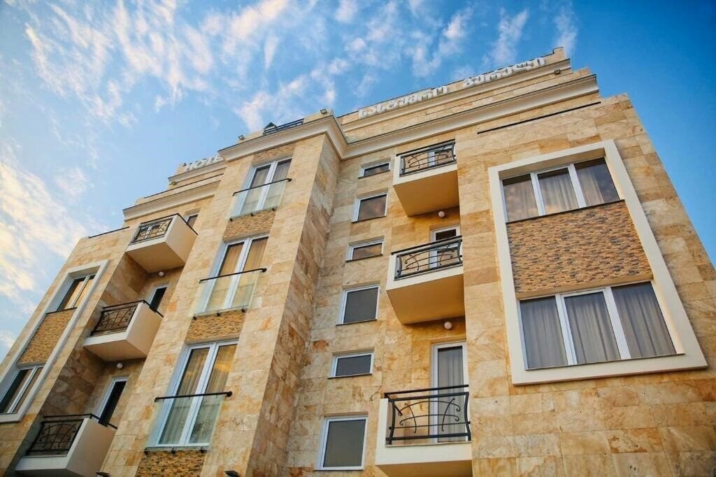 Отель Gureli 3*