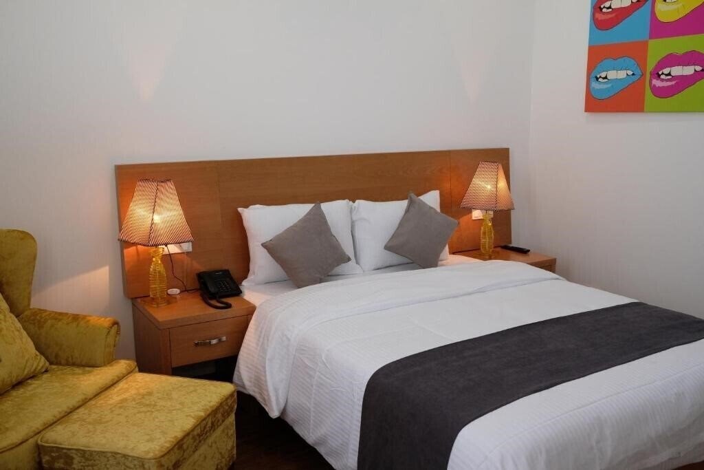 Отель Dormitory Hualing Tbilisi Hotel 3*