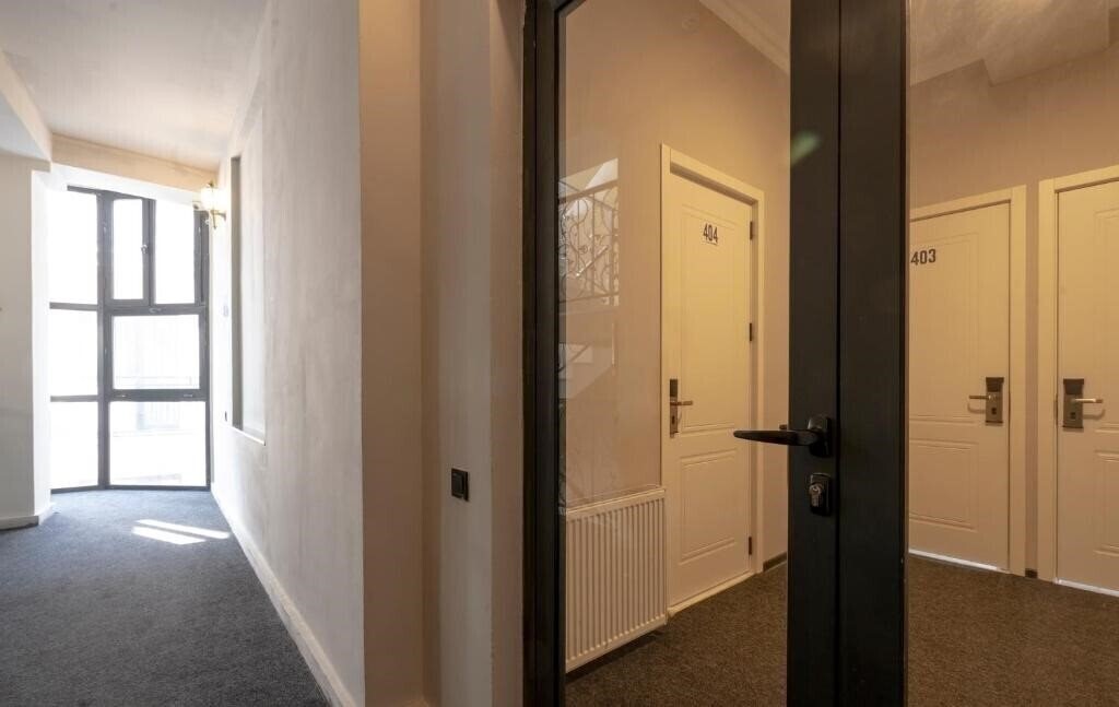 Отель Piazza Tbilisi 3*