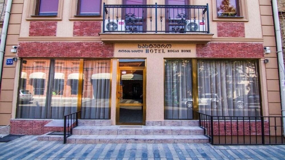 Отель Rogas Home 3*