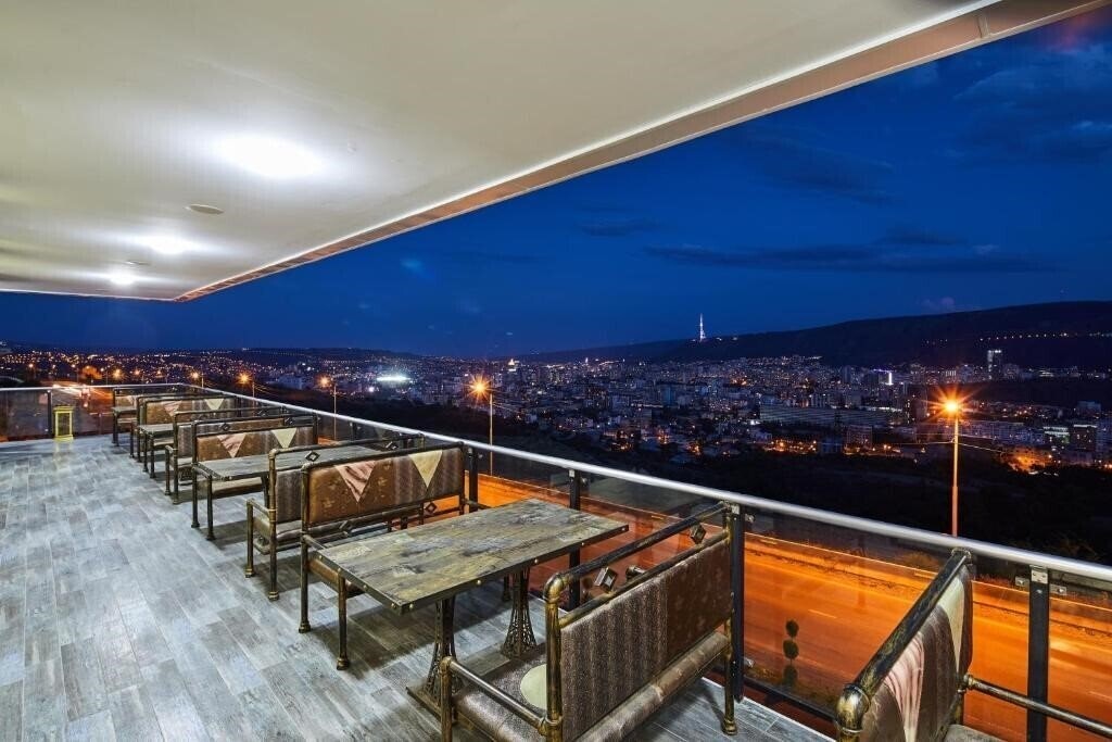 Картинка Lisi Hills Hotel 3*