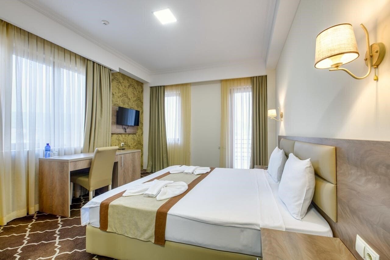 Отель Gallery Inn 4*