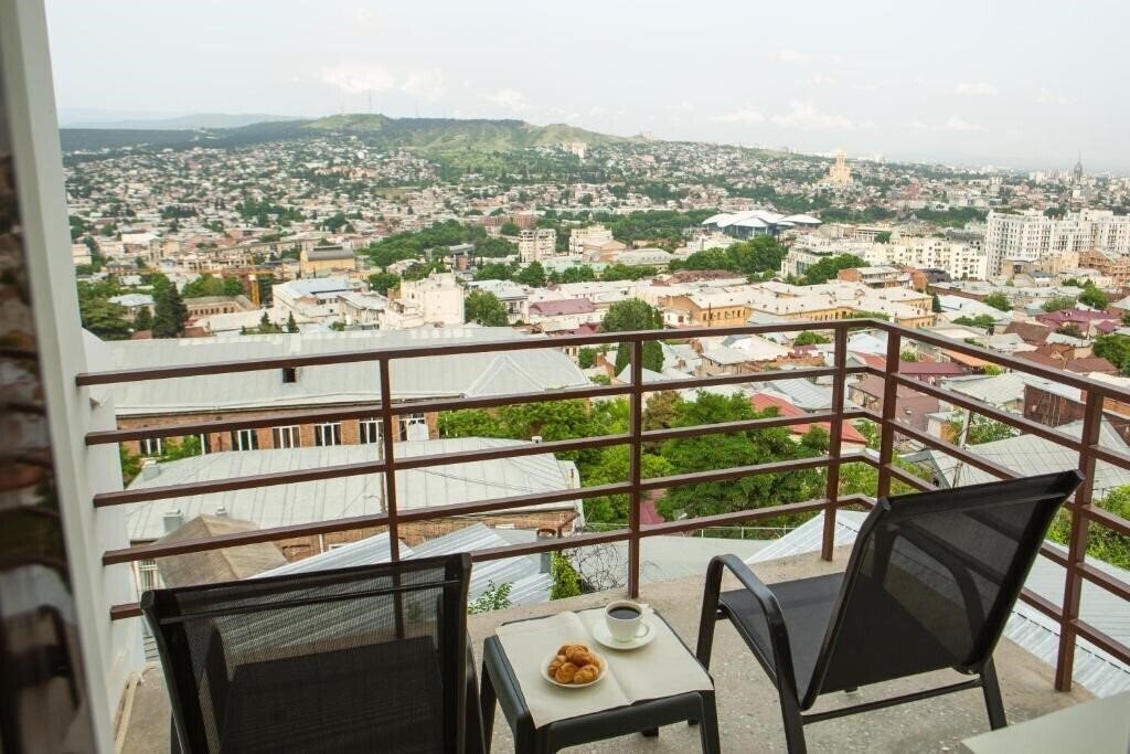 Отель Vista Hotel 3*