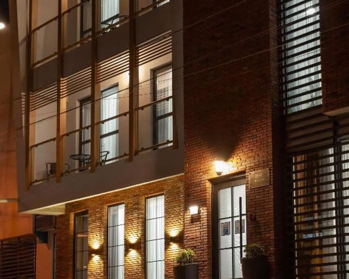 Фотография Brooch Hotel 4*