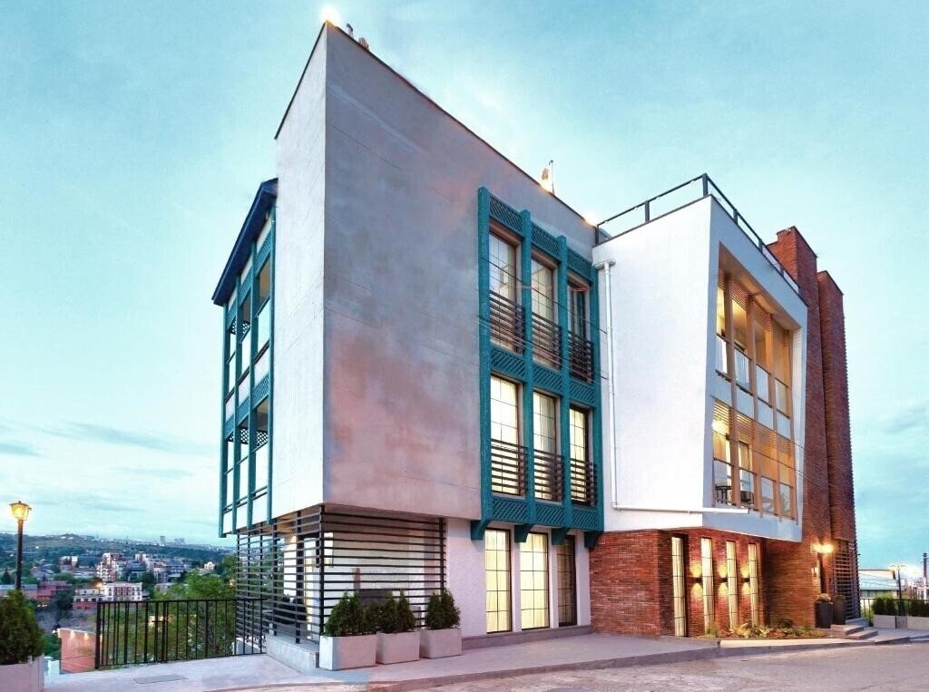 Изображение Brooch Hotel 4*