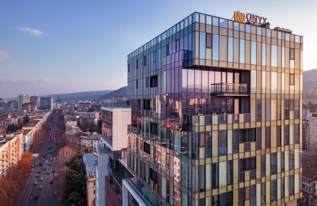 Отель Onyx Hotel 4*