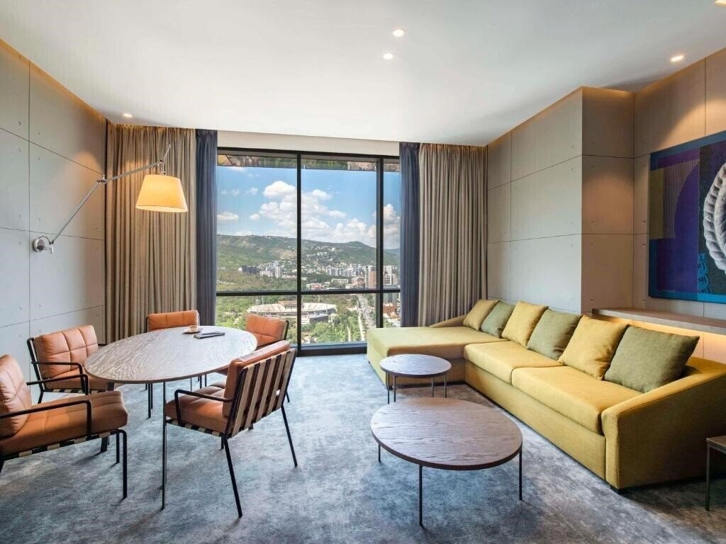 Отель Pullman Tbilisi Axis Towers 5*