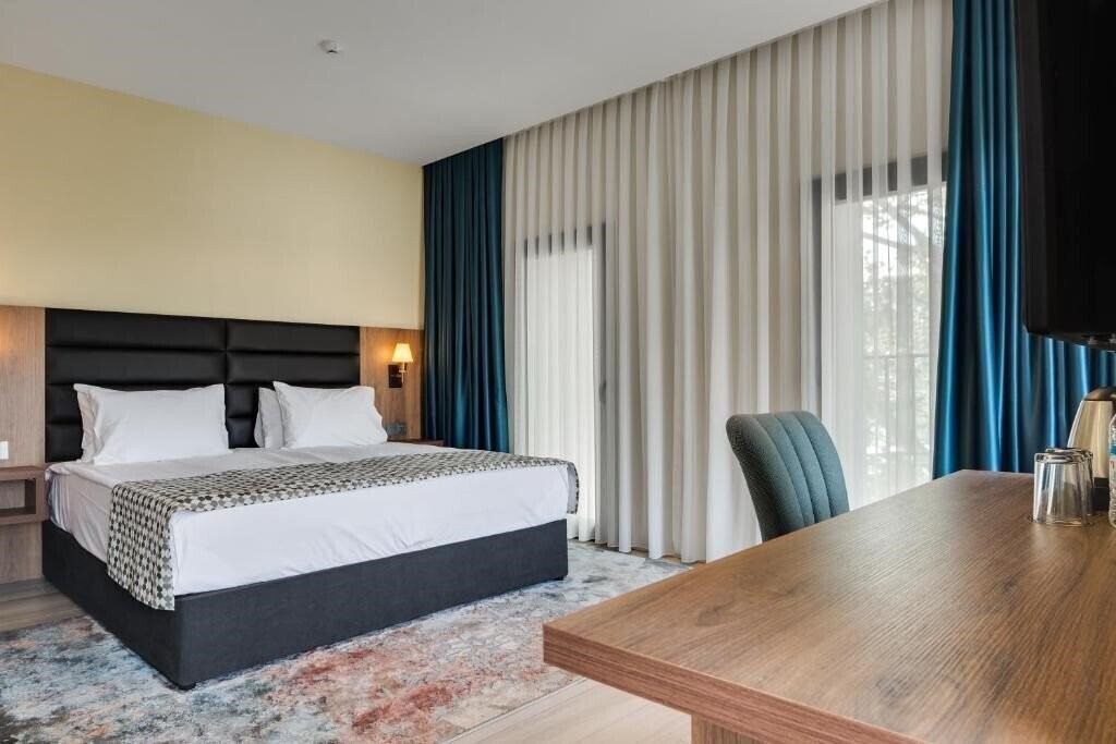 Фото Eleven Inn Tbilisi 3*