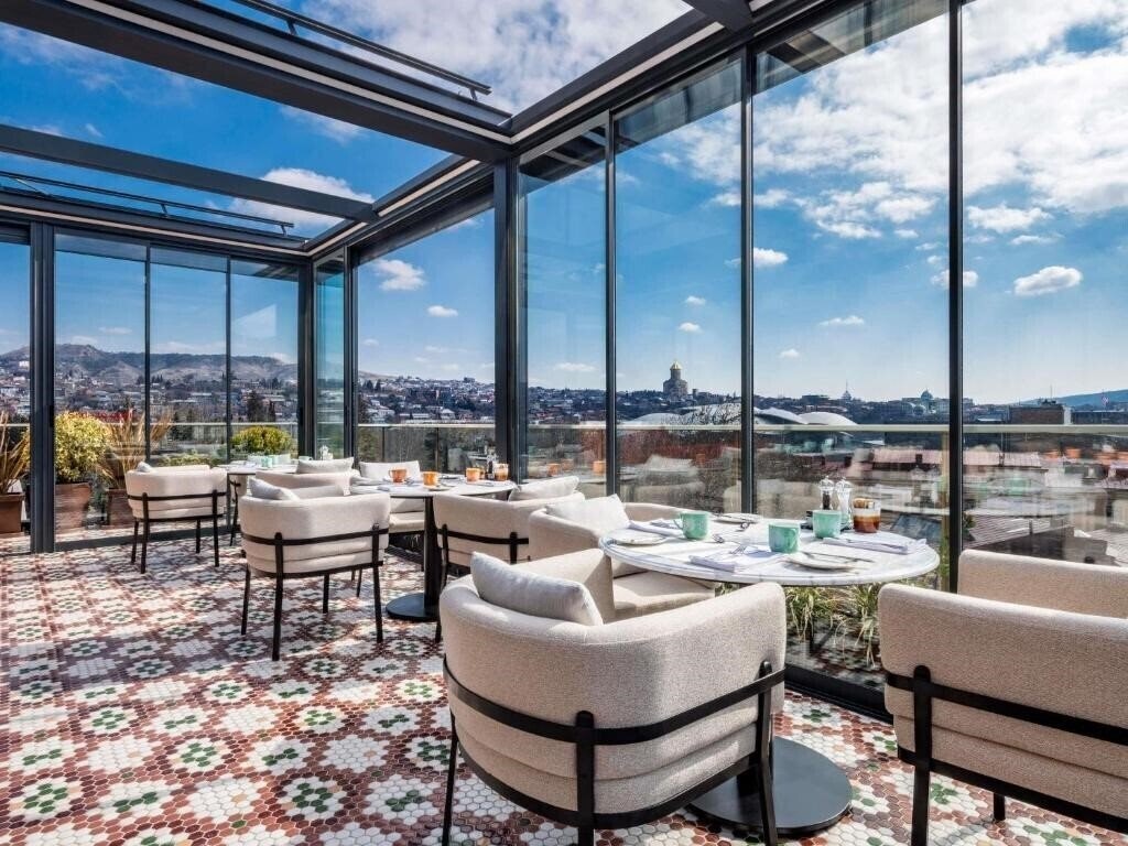 Фотография Swissotel Tbilisi 5*