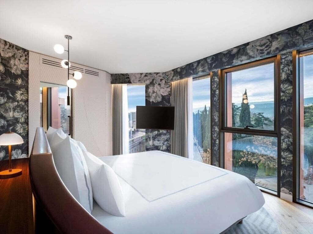 Картинка Swissotel Tbilisi 5*