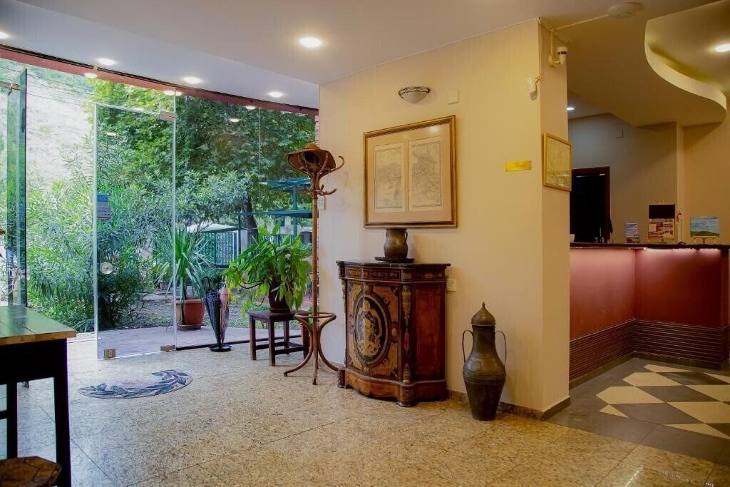 Фотография Andza Tbilisi Hotel 4*