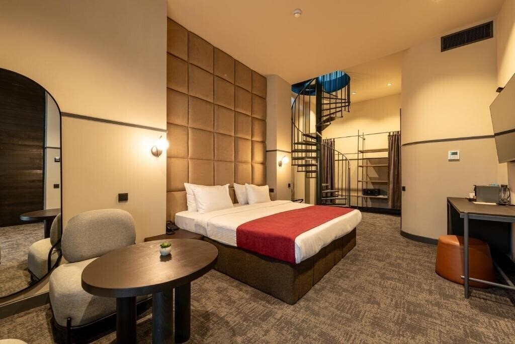 Фото Nobo Hotel Tbilisi 4*