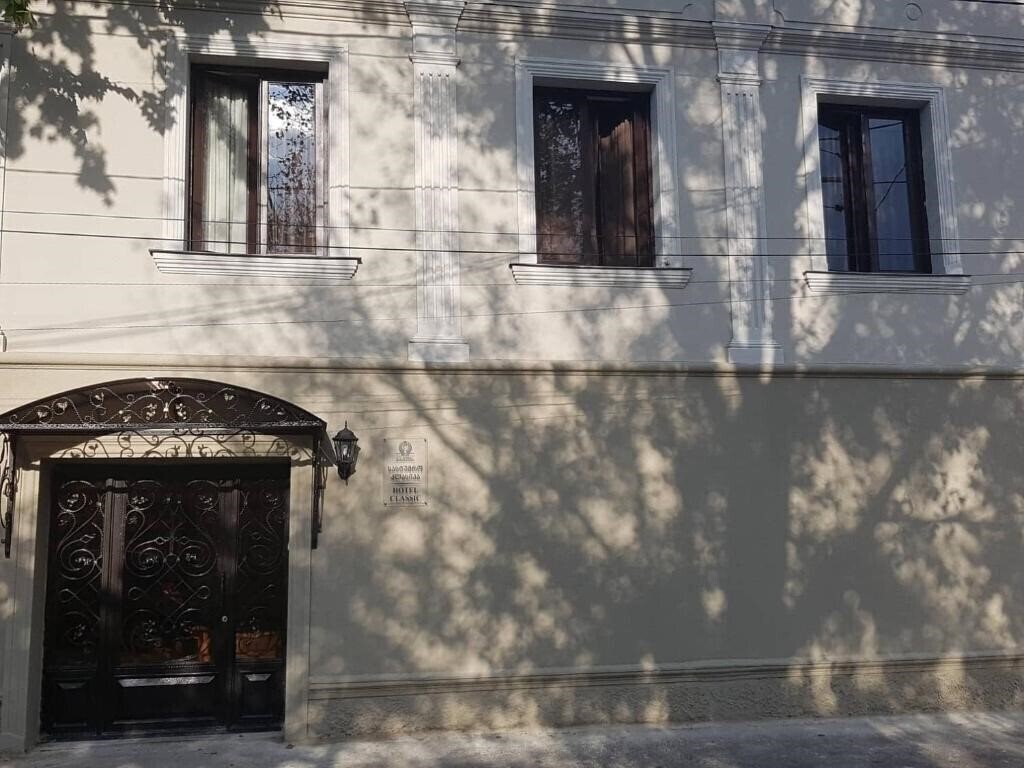 Отель Classic 3*