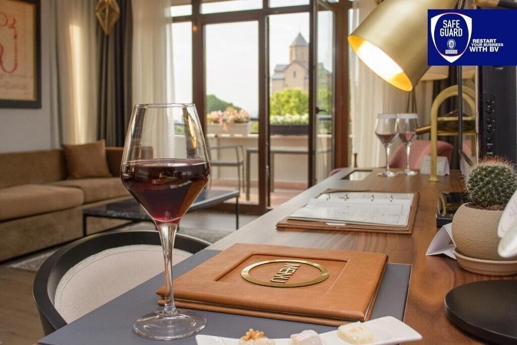 Изображение Tiflis Palace 4*