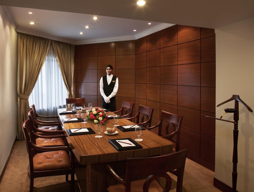 Фотография Hotel The Royal Plaza 4*