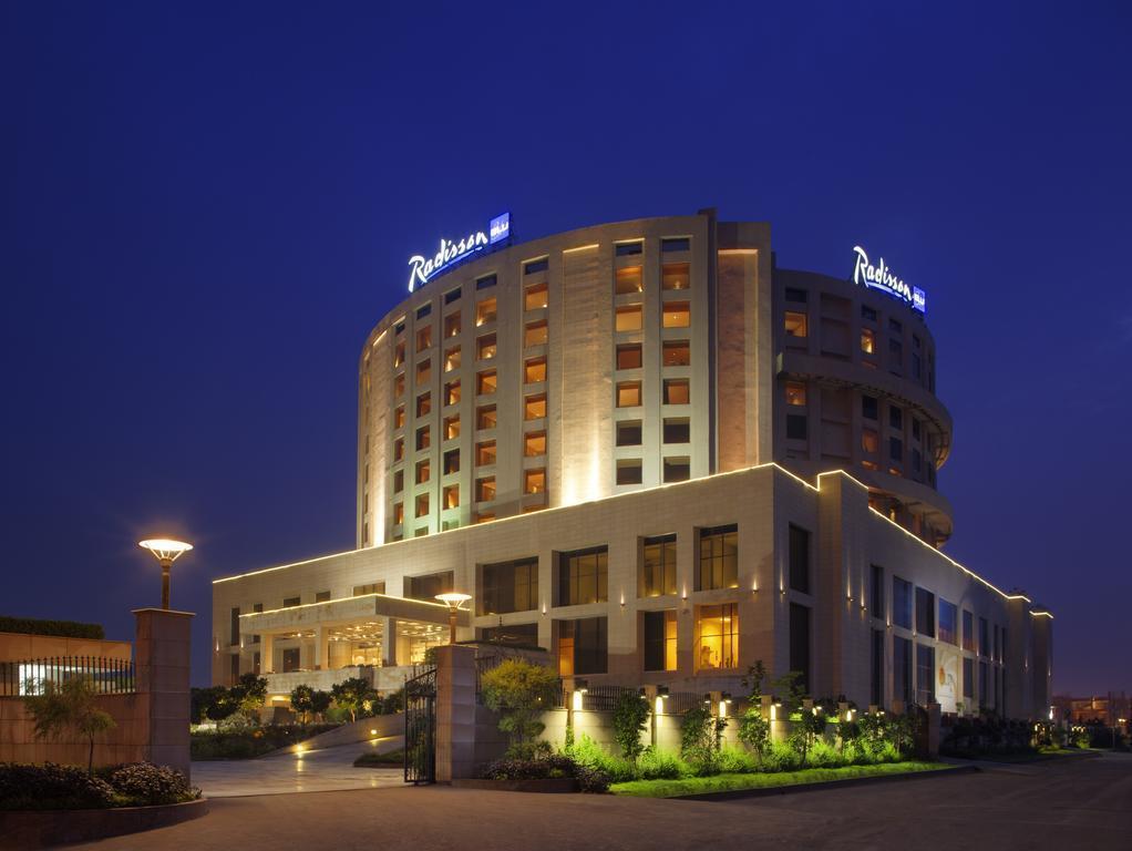 Отель Radisson Blu Dwarka 5*