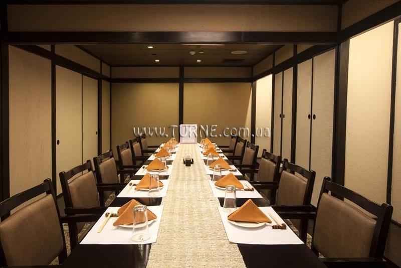 Отель Avalon Courtyard Residences 4*