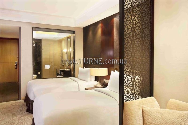 Фото Crowne Plaza, Mayur Vihar 5*