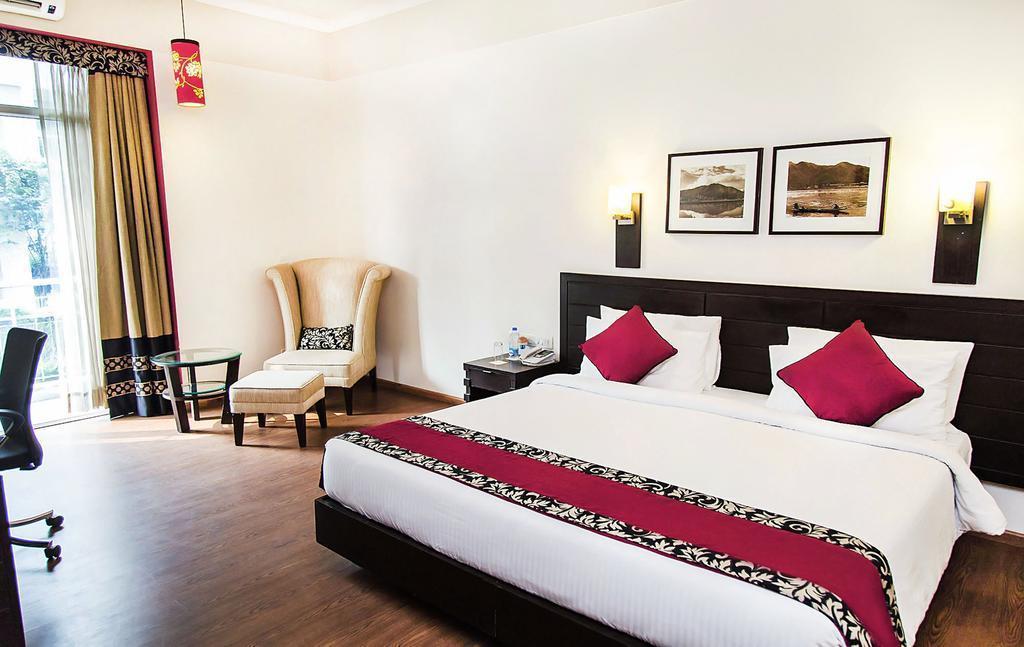 Картинка Mantra Amaltas 4*