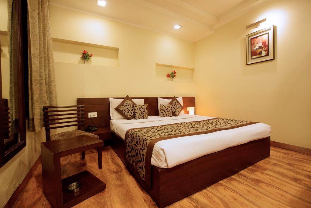 Отель The Pearl - A Royal Residency 2*