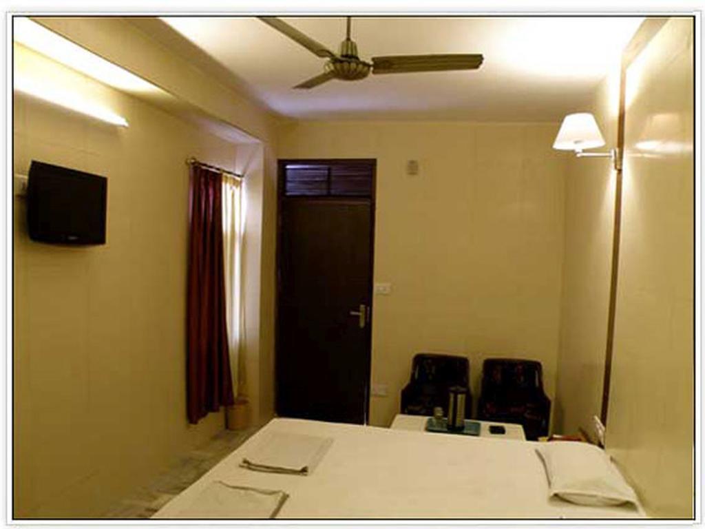 Фото Golden Hotel 2*