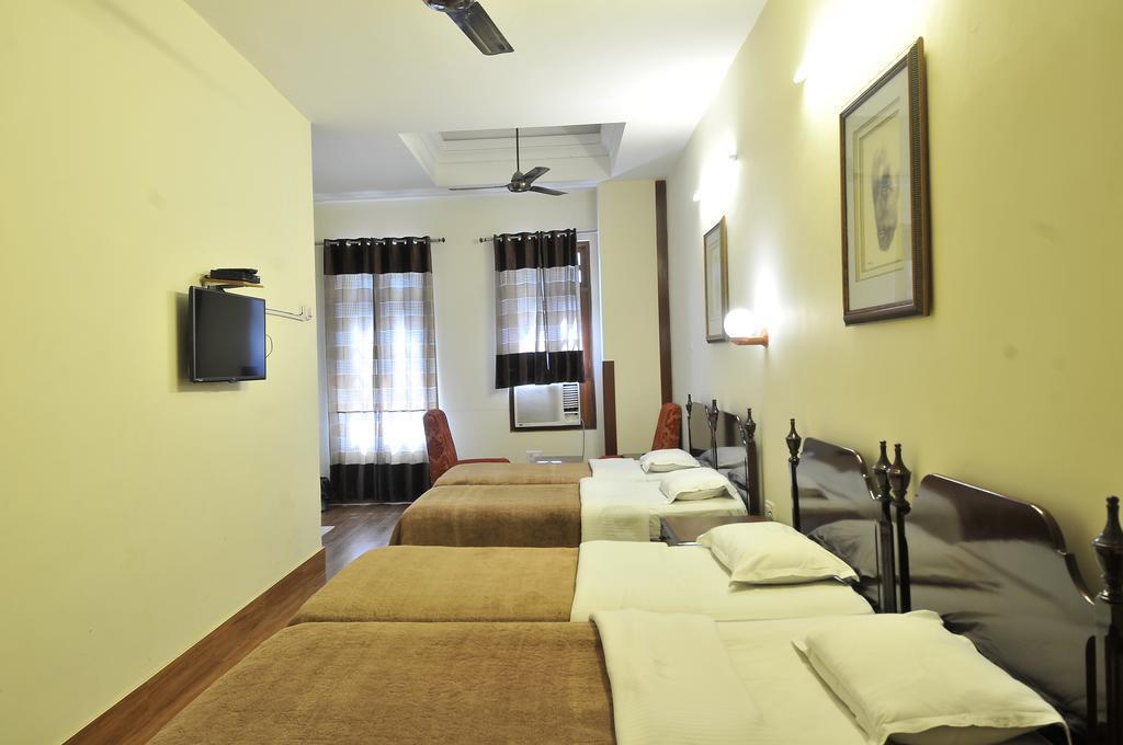 Фото Hotel H.R. Palace 3*