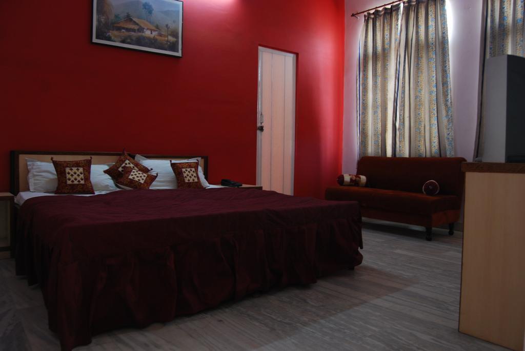 Отель Hotel Laxmi Niwas 2*