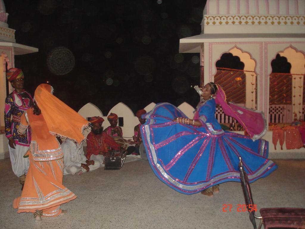 Фотография Sarang Palace 3*