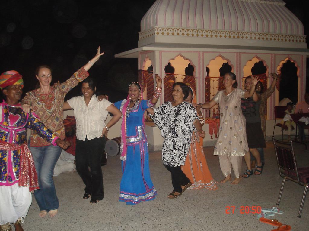 Изображение Sarang Palace 3*