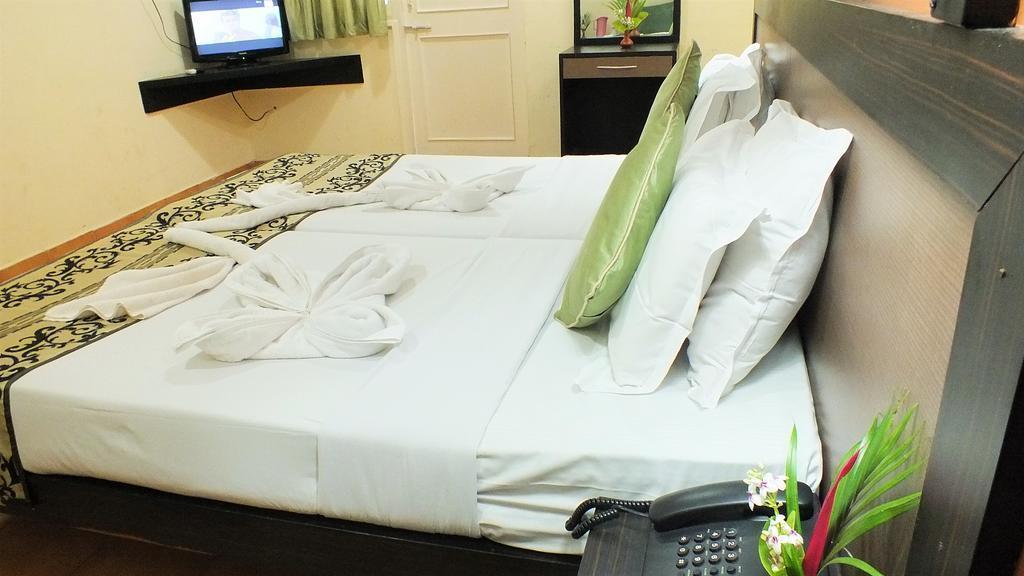 Отель Alor Grande Resort 3*
