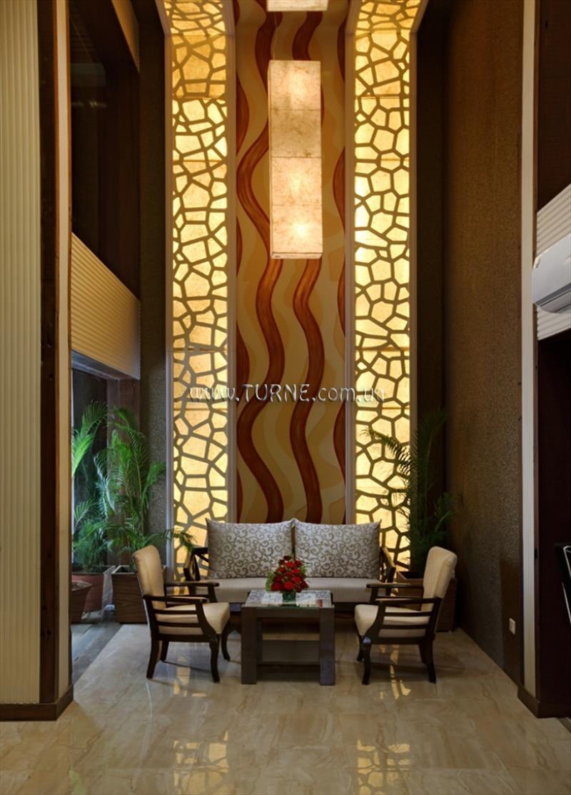 Отель Red Fox 3*