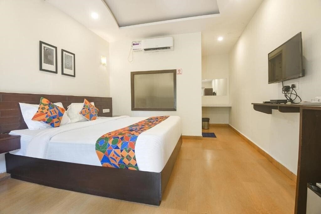 Фото La Volga by Turtle Retreat (ex. La Volga Beach Resort) 2*